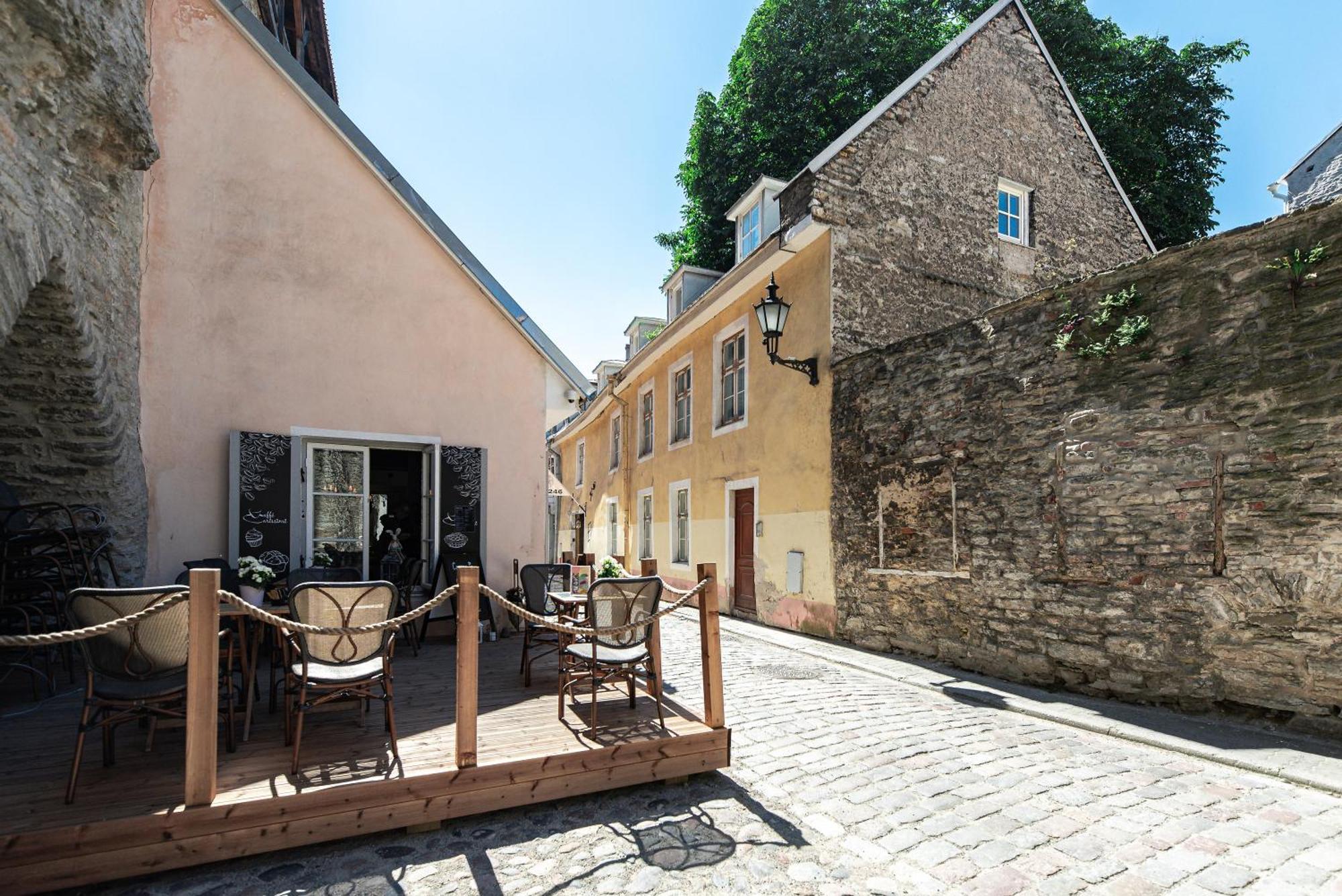 Airhome - Old Dominican Monastery تالين المظهر الخارجي الصورة