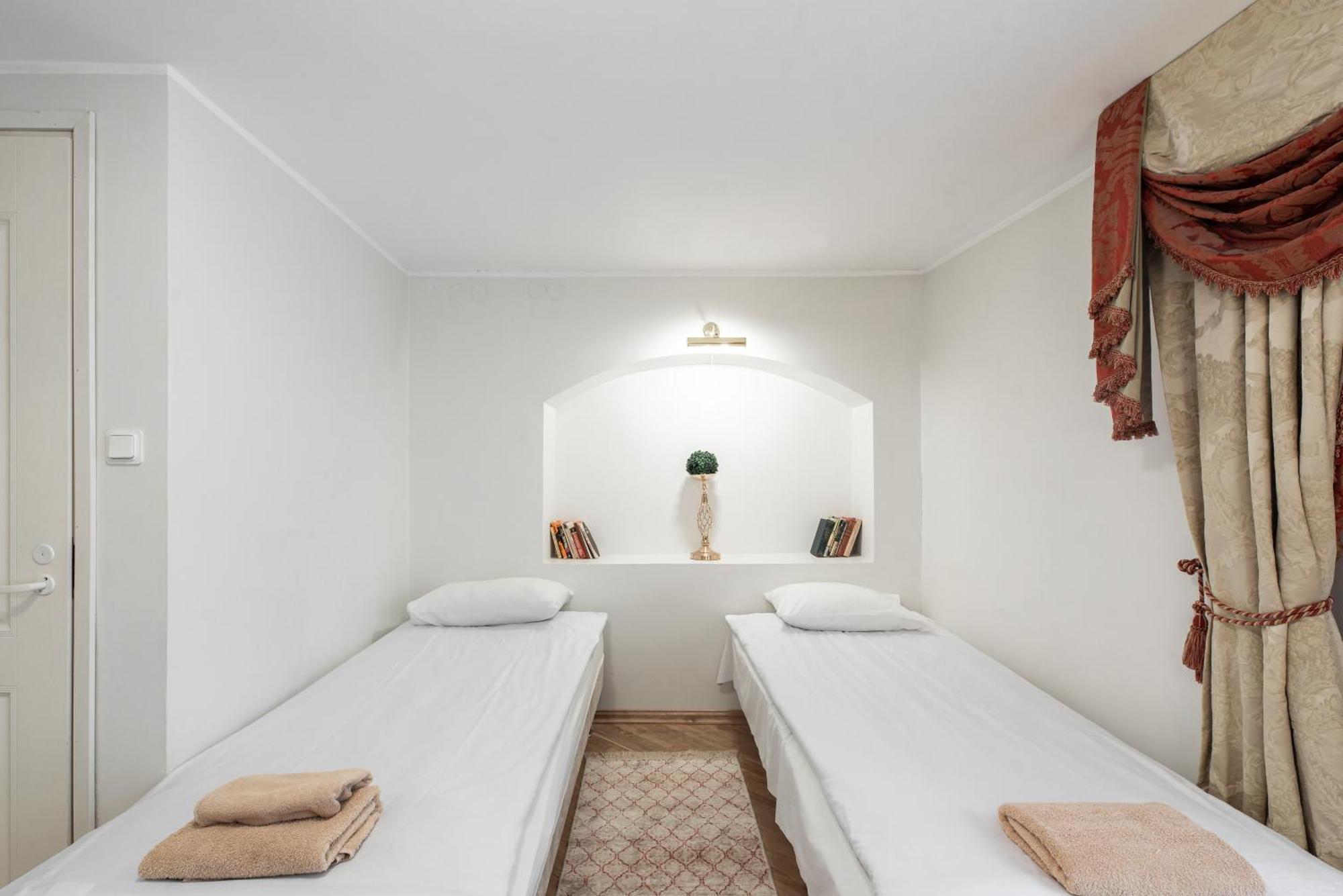 Airhome - Old Dominican Monastery تالين المظهر الخارجي الصورة